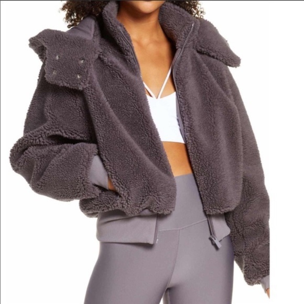 Alo Yoga Foxy Sherpa Jacket in Purple